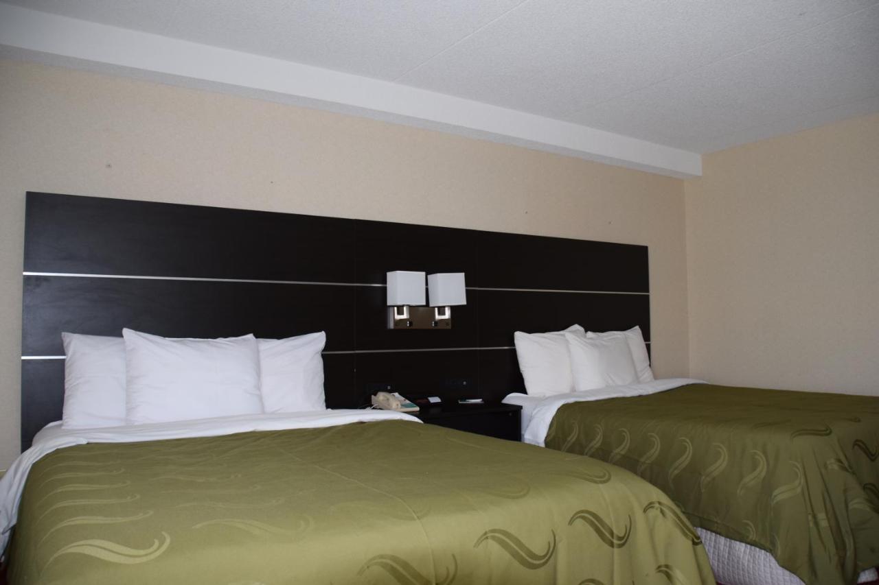 Rodeway Inn Festival Стратфорд Екстер'єр фото
